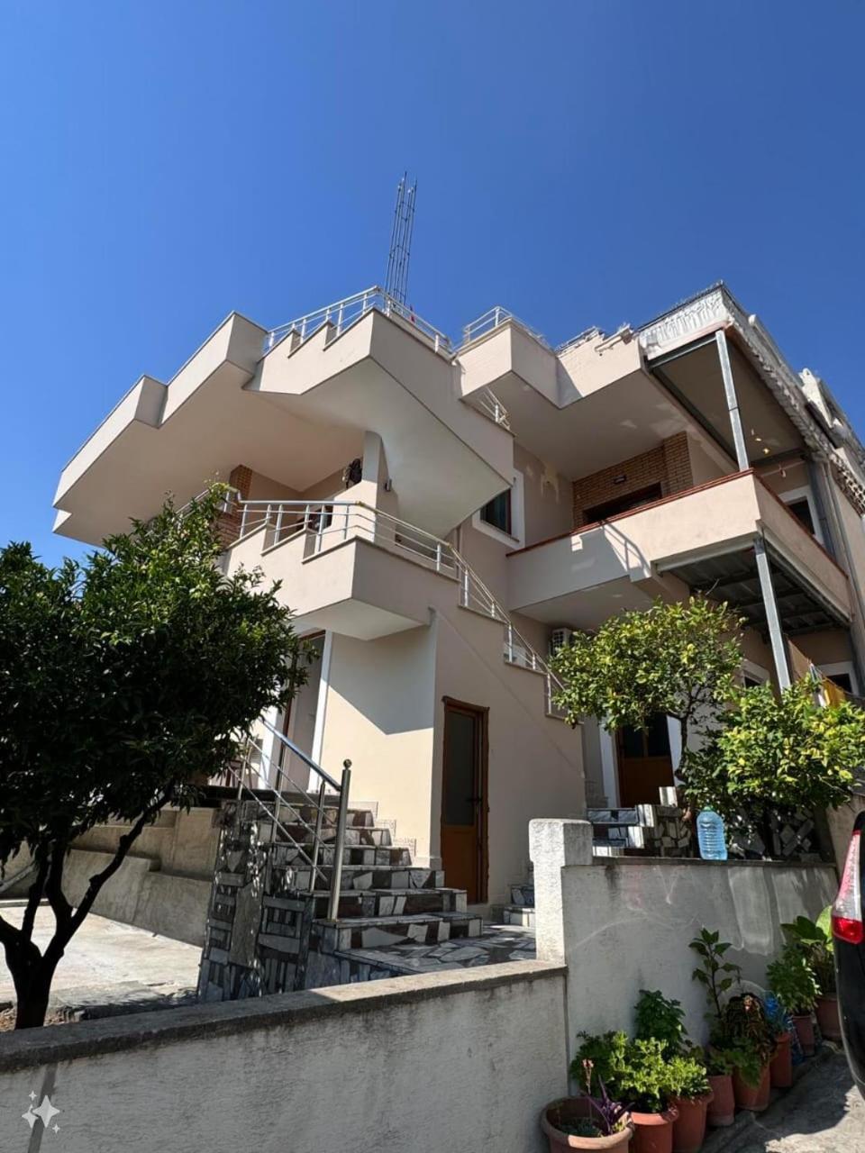 Vila Mina Durrës Esterno foto
